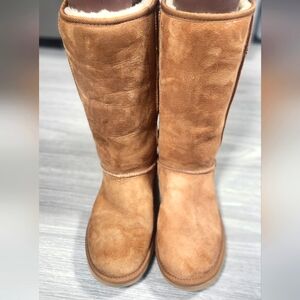 Women Classic Tall Ugg Winter Boots Size 8
